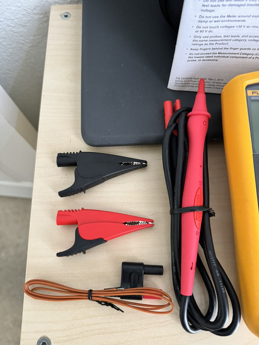 Fluke 1587 FC INSULATION MULTIMETER W/ BAG & LEADS - SHIPS FAST