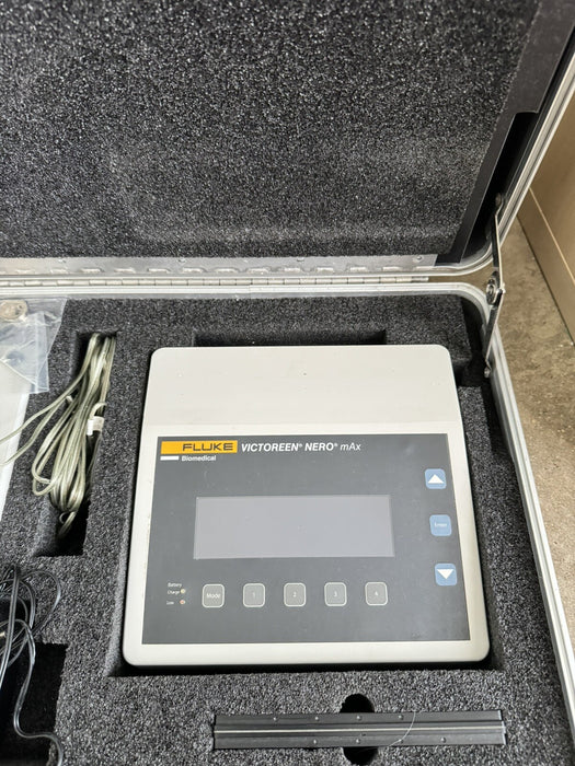 FLUKE BIOMEDICAL 8000 VICTOREEN NERO MAX X-RAY W/CASE- FREE SHIPPING