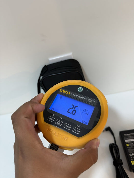 FLUKE 700G30 5000 PSIG DIGITAL TEST CALIBRATION PRESSURE GAUGE (TESTED)