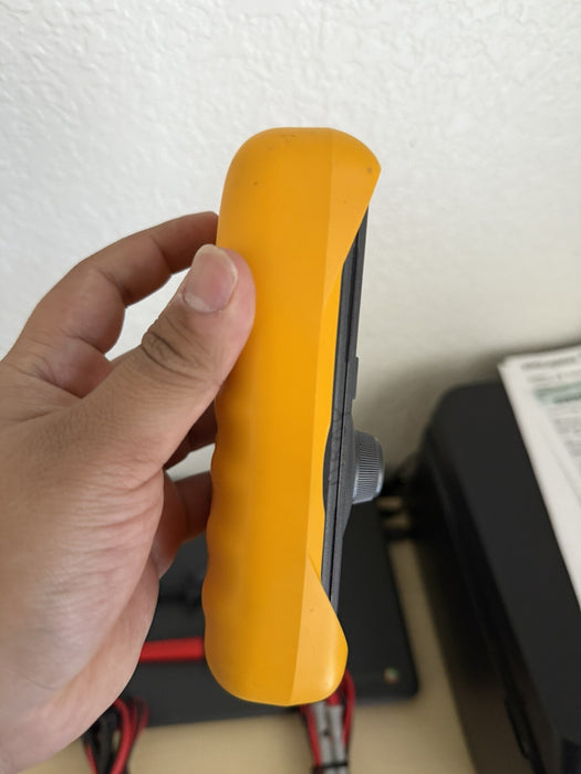 FLUKE 707 INDUSTRIAL LOOP CALIBRATOR METER (SHIPS FAST) W/ LEADS