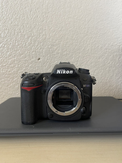 Nikon D7000 16.2MP Digital DSLR Camera Body (SHIPS NEXT DAY)