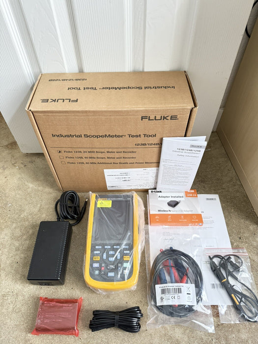 FLUKE 123B/NA INDUSTRIAL SCOPEMETER 20MHZ (NEW FACTORY SEALED)SHIPS FAST MFD2024