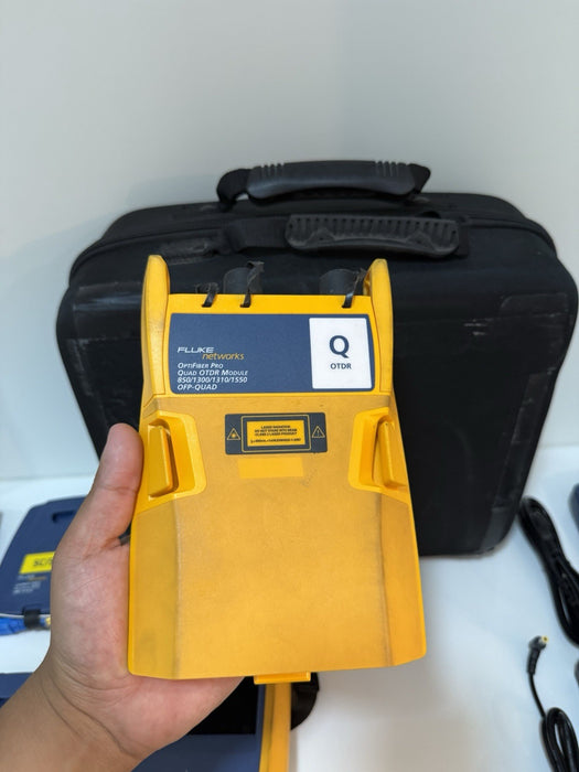 FLUKE NETWORKS VERSIV OTDR KIT W/ QUAD OTDR MODULE & ACCESSORIES - FREE SHIPPING
