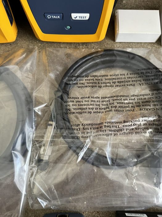 FLUKE DSX2-5000 CABLE ANALYZER KIT (CALIBRATED 2024) FREE SHIPPING / SHIPS FAST