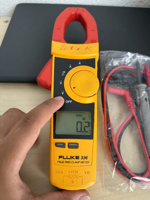 FLUKE 336 TRUE RMS CLAMP METER W/ LEAD SET - SHIPS FAST (TESTED)