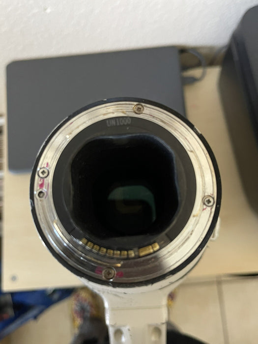 Canon EF 600mm 1:4 L Series IS USM Ultrasonic Lens ( Ships Next Day )