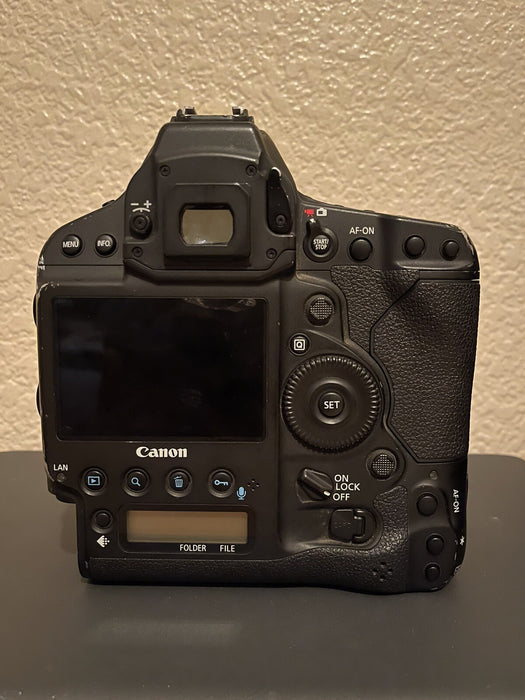 Canon EOS-1D X Mark II 20.2MP Digital SLR Camera - Black (No Accesories)
