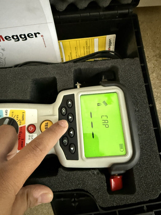 MEGGER DLRO-H200 HIGH-PERFORMANCE HANDHELD 200 A OHMMETER (FREE SHIPPING)
