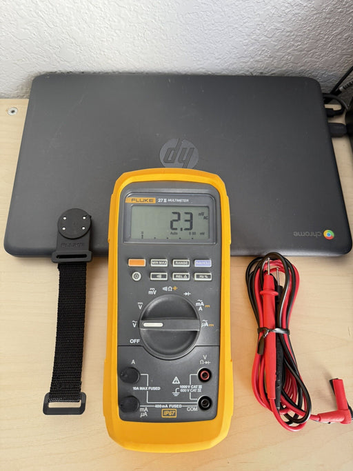 FLUKE 27 II INDUSTRIAL DIGITAL MULTIMETER W/ LEADS & STRAP  (PERFECT CONDITION)