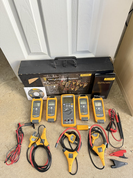 Fluke 3000 FC IND Wireless True-RMS Digital Multimeter Industrial Kit