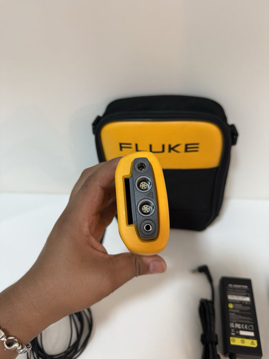 FLUKE 1524 REFERENCE THERMOMETER W/ PROBE & BAG (TESTED) FREE SHIPPING