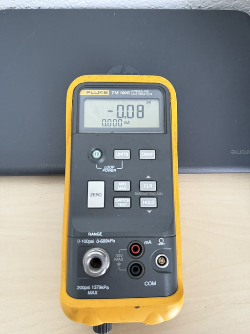 FLUKE 718 100G PRESSURE CALIBRATOR (PARTS ONLY) FOR PARTS DOESN’T WORK