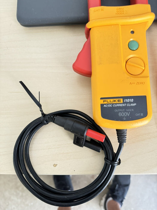 Fluke I1010 AC/DC Current Clamp W/ Leads - SHIPS FAST