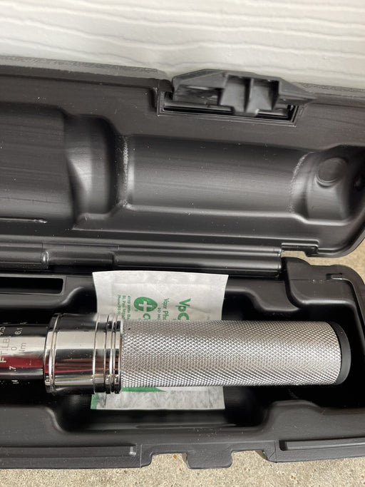 CAT Micrometer 3/8" Dr. Torque Wrench 9U-5020 with Case 20-100 FT LB