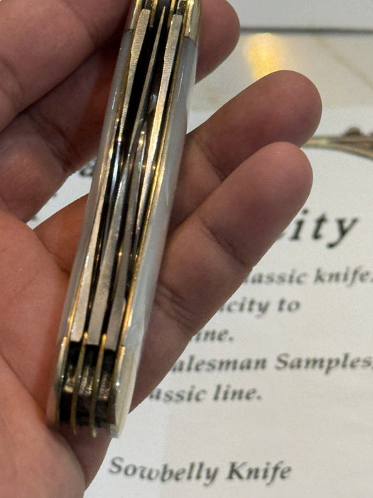 CASE 5039 FIVE BLADE SOWBELLY KNIFE GENUINE PEARL1993 1 OF 10 & CERTIFICATE RARE