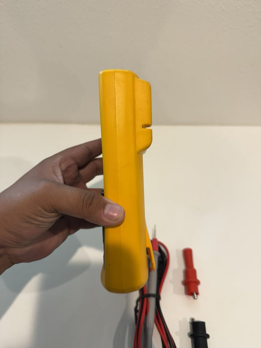 FLUKE 87 III TRUE RMS MULTIMETER W/LEADS & CLIPS - SHIPS FAST