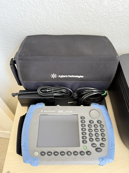 AGILENT N9340B HANDHELD RF SPECTRUM ANALYZER (HSA), 3 GHz (FREE SHIPPING)
