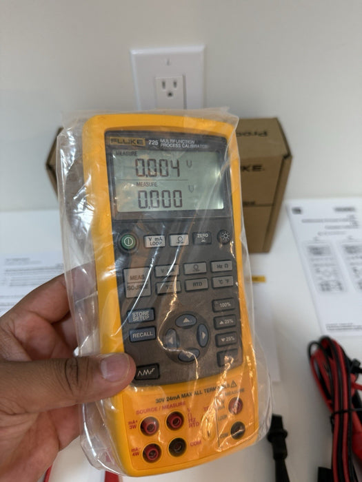 FLUKE 725 MULTIFUNCTION PROCESS CALIBRATOR (NEW FACTORY SEALED) CALIBRATED 2025