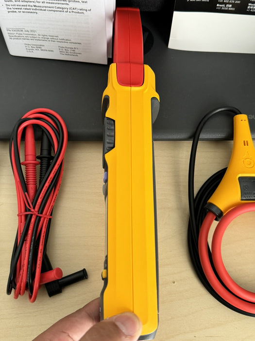 Fluke 393 FC CAT III 1500V True TRMS Wireless Clamp Meter W / iFlex - SHIPS FAST