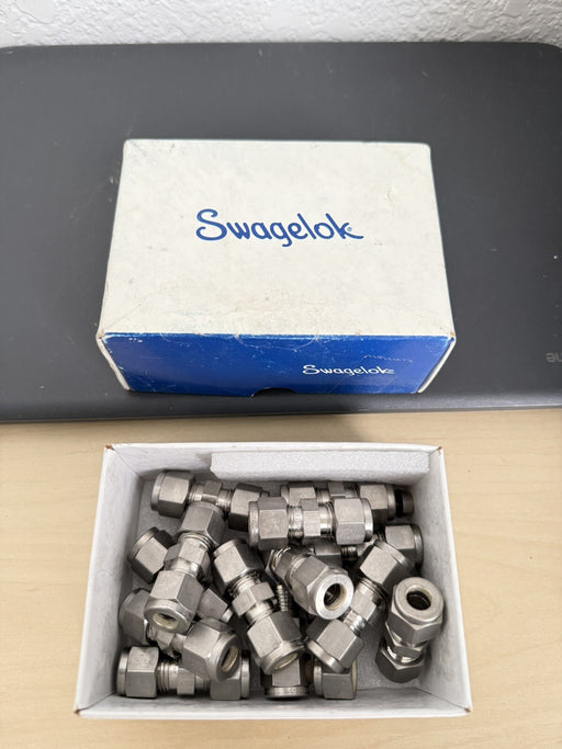 1- Swagelok Stainless Steel Connector,  5/16" OD Tube x 3/8" MNPT, SS-500-1-6