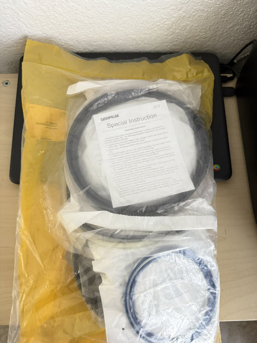 CAT 365-2880: HYDRAULIC CYLINDER SEAL KIT STANDARD SIZE (NEW SEALED)