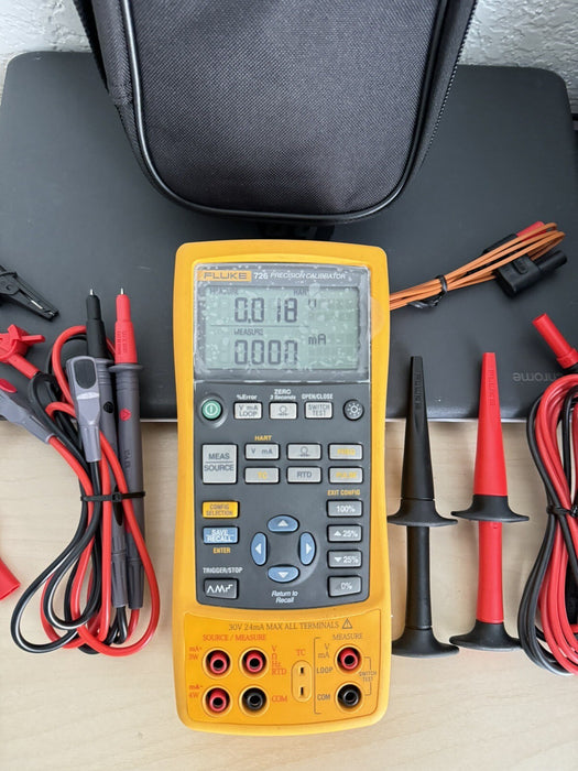 Fluke 726 Precision Multifunction Process Calibrator /W NEW LEADS & BAG & CLIPS