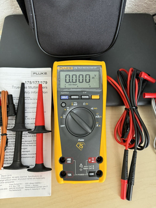 Fluke 179/EDA2 True RMS Digital Multimeter & Accessory Combo Kit