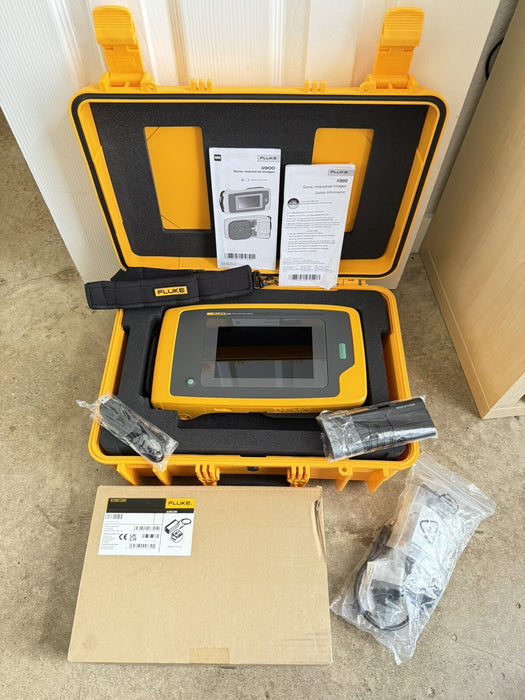 FLUKE ii900 INDUSTRIAL ACOUSTIC IMAGER W/BATTERIE & CHARGER-FREE SHIPPING