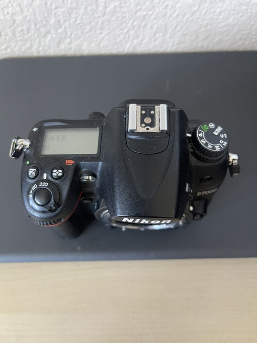 Nikon D7000 16.2MP Digital DSLR Camera Body (SHIPS NEXT DAY)