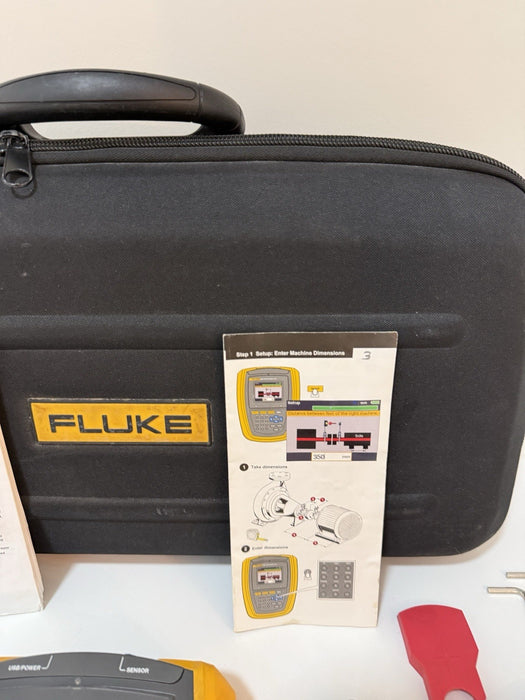 FLUKE 830 LASER ALIGNMENT TOOL W/ ACCESSORIES (TESTED) FREE SHIPPING -SHIPS FAST