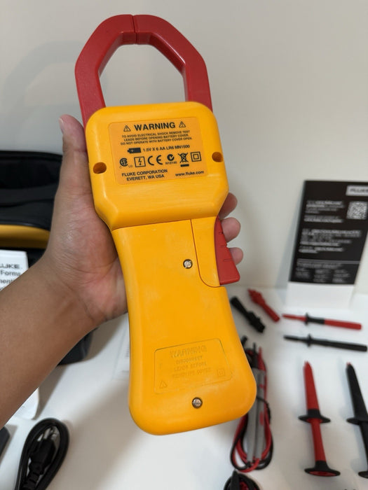 FLUKE 345 POWER QUALITY CLAMP METER W/LEADS & ACCESSORIES (TESTED)NEW SHIPS FREE