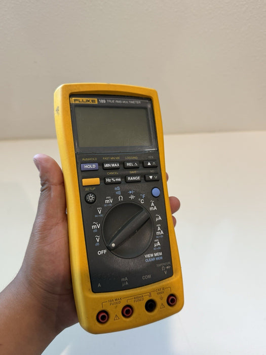 FLUKE 189 TRUE RMS MULTIMETER (PARTS ONLY)  FOR PARTS - SHIPS FAST