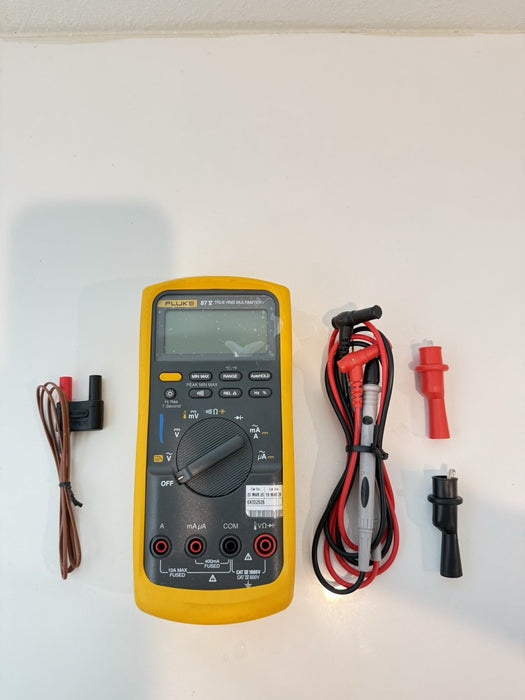 FLUKE 87V TRUE RMS MULTIMETER W/ LEADS - SHIPS FAST (CALIBRATED 2028)