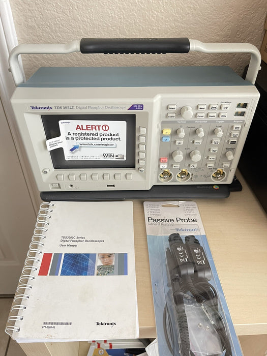  Tektronix TDS 3052C Digital Phosphor Oscilloscope 500MHz 2CH 