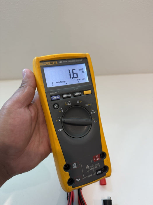 FLUKE 179 TRUE RMS MULTIMETER W/LEADS & CLIPS - SHIPS FAST
