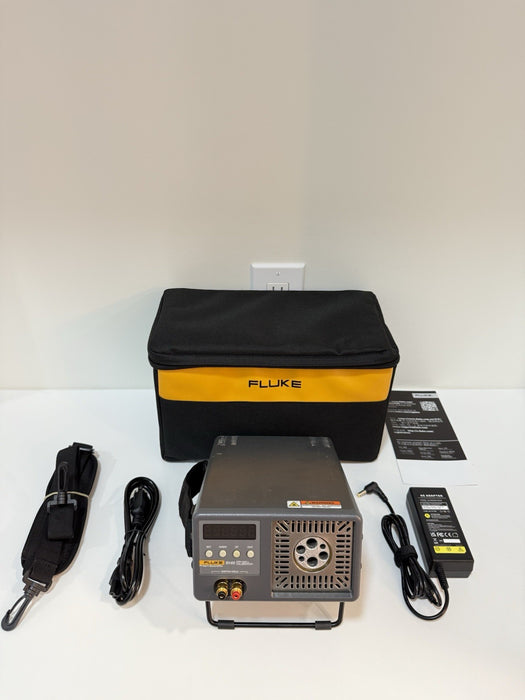 FLUKE 9140 DRY-WELL CALIBRATOR W/BAG & CHARGER (TESTED) SHIPS FAST