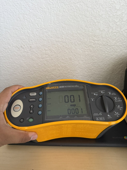 Fluke 1654B Multifunction Installation Tester W/ Accessories- FREE SHIPPING