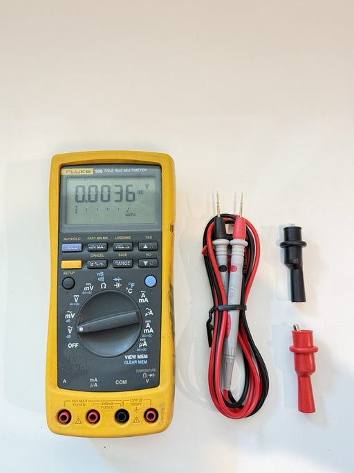 FLUKE 189 TRUE RMS MULTIMETER W/ LEADS & CLIPS - FREE SHIPPING
