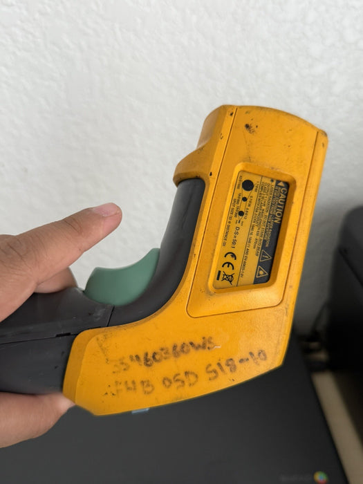 Fluke 568 IR Thermometer Contact Temperature - SHIPS FAST