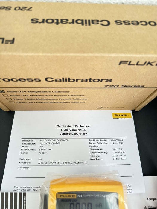 FLUKE 724 TEMPERATURE CALIBRATOR - CALIBRATED 2022 / NEW SEALED - FREE SHIPPING