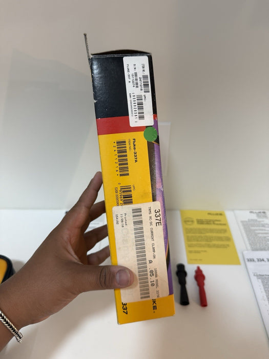 FLUKE 337 TRUE RMS CLAMP METER (NEW FACTORY SEALED) SHIPS FAST (RARE)
