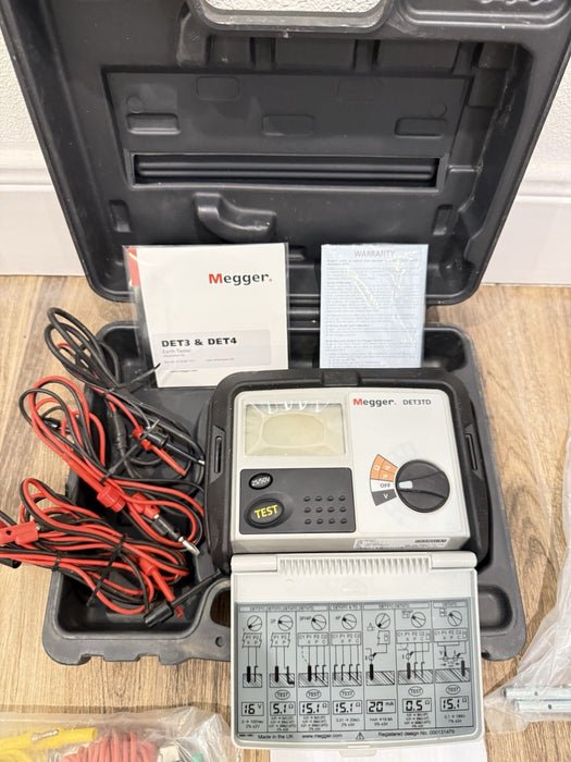 MEGGER DET3TD EARTH TESTER W/ACCESSORIES & CASE (TESTED) SHIPS FAST