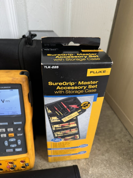 Fluke 754 Documenting Process Calibrator W / NEW TLK-2225 LEADS & FREE SHIPPING