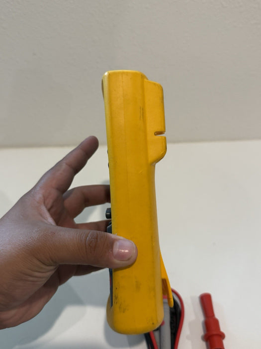 FLUKE 87 III TRUE RMS MULTIMETER W/LEADS & CLIPS - SHIPS FAST