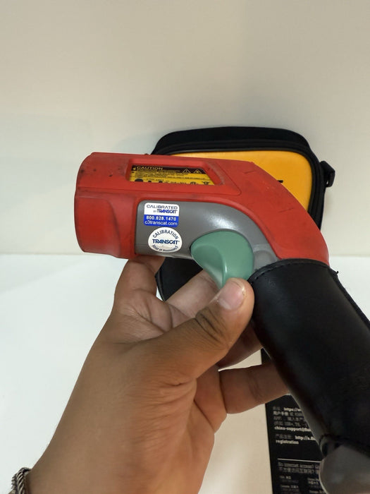 FLUKE 568EX IR THERMOMETER W/ BAG (FREE SHIPPING)