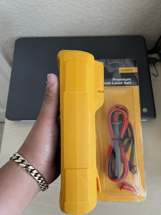 Fluke 28 II True RMS Multimeter with NEW LEADS / SHIPS FAST