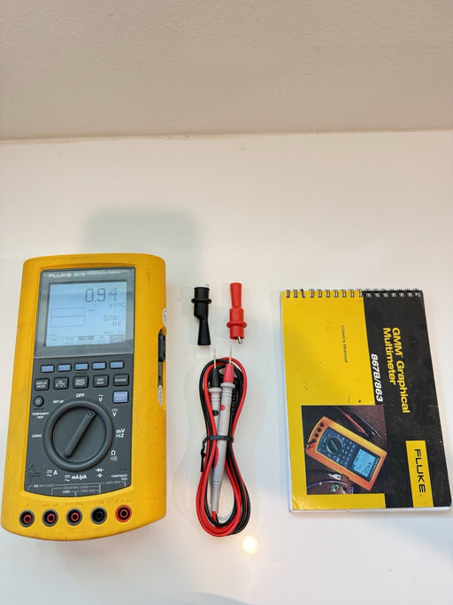 FLUKE 867B GRAPHICAL MULTIMETER W/LEADS & MANUALS - SHIPS FAST