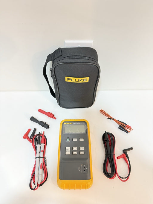FLUKE 714 THERMOCOUPLE TEMPERATURE CALIBRATOR W/ ACCESSORIES - NEW