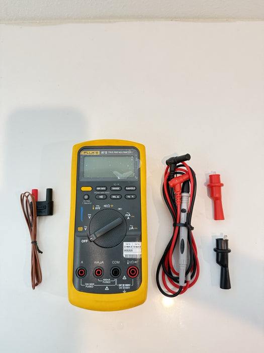 FLUKE 87V TRUE RMS MULTIMETER W/ LEADS - SHIPS FAST (CALIBRATED 2028)