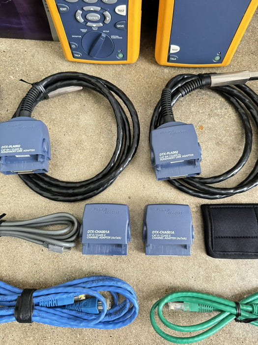 Fluke Networks DTX-1800 Cable Analyzer KIT and DTX-CHA001A CAT6 Channel Adapters